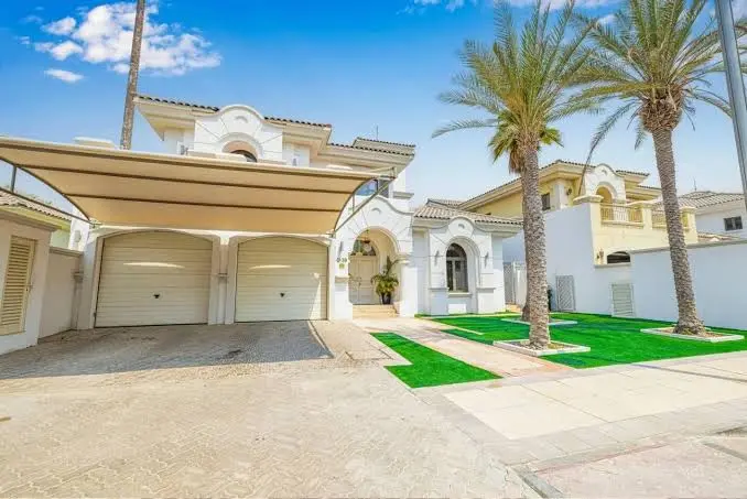What Makes A Dubai Villa Stay Work For Discerning Travelers