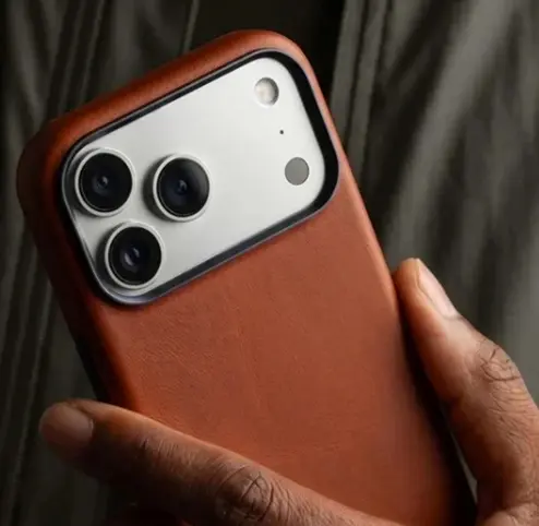 Frictionless Transit Navigating International Flight Cycles with RYAN London’s iPhone 18 Suite